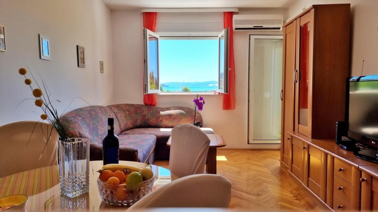 Apartment Cesarica Omiš Exterior foto